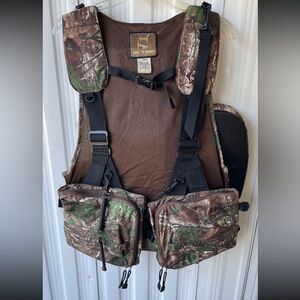 Realtree Ol Tom Turkey Camo Hunting Vest Magnetic Pockets & Fold Down Seat OSFM